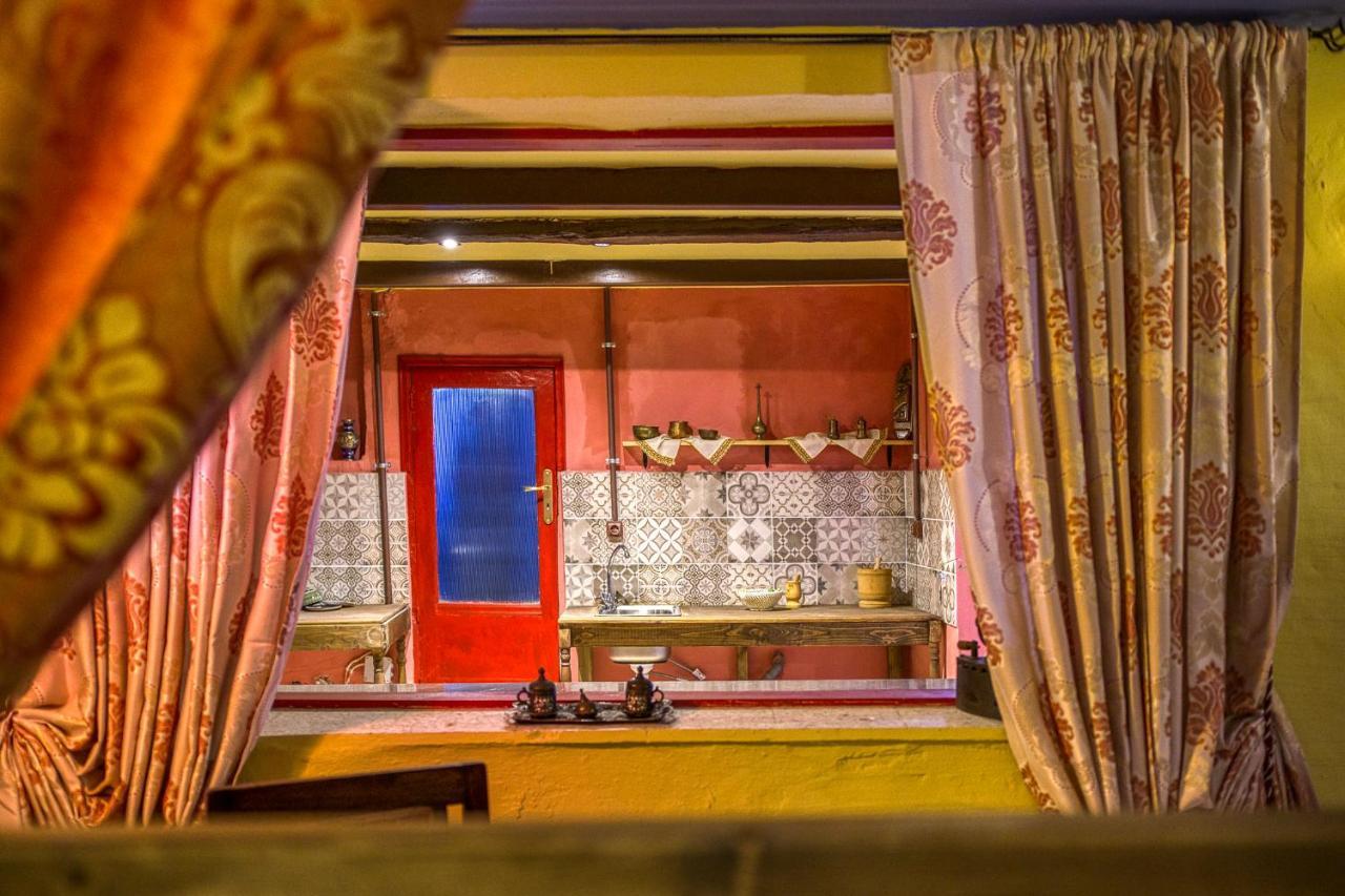 Fatma Hanoum Boutique